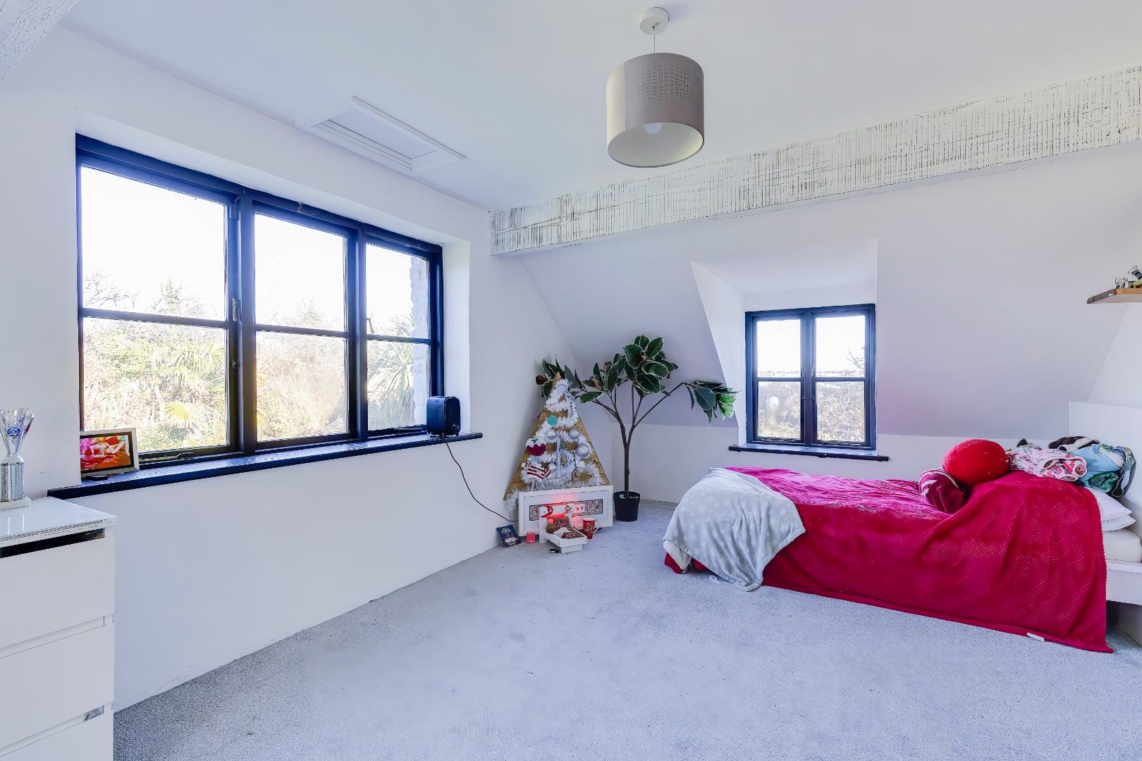 Ty Uchaf, Moulton, Nr Llancarfan, Vale of Glamorgan, CF62 3AB